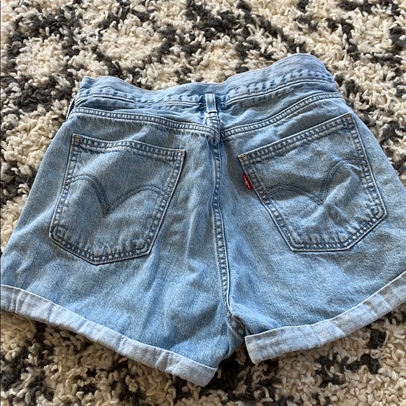 Levi’s high waisted denim paper bag shorts - Picture 2 of 3